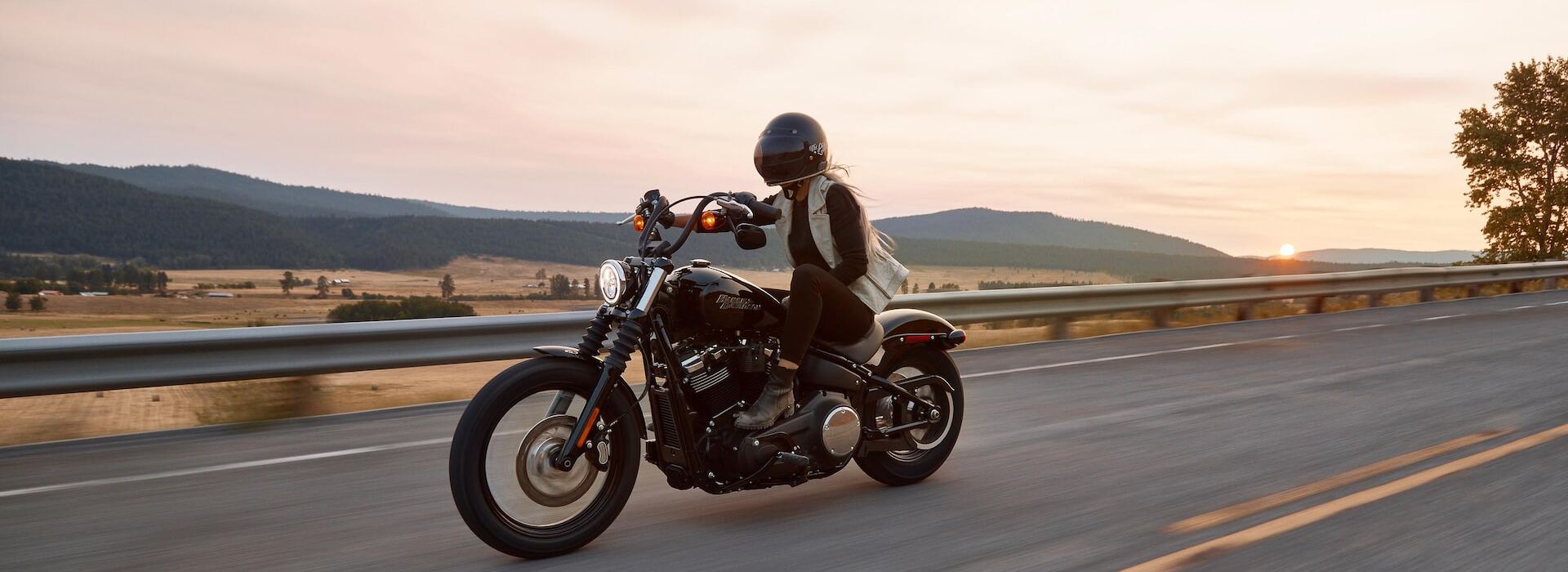 Professionele Winkel Voor Motoruitrusting -Professionele Winkel Voor Motoruitrusting harley davidson zGzXsJUBQfs unsplash 2